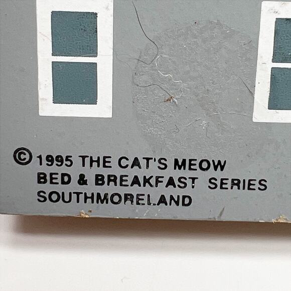 Vintage 1995 The Cat's Meow Southmoreland Bed & Breakfast Series Shelf Sitter - Picture 4 of 7